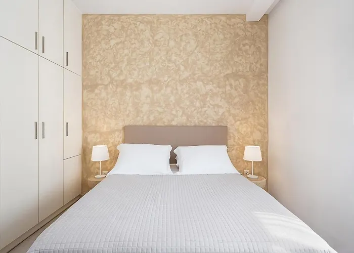 Amelia Luxury Living Mantaka *