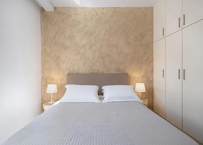 Amelia Luxury Living Mantaka