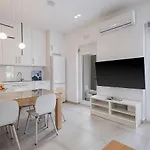 Amelia Luxury Living Mantaka