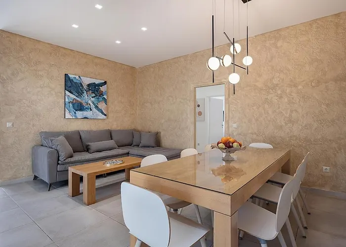 아파트 Amelia Luxury Living Mantaka