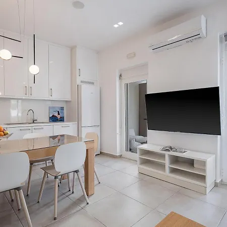 Amelia Luxury Living Mantaka